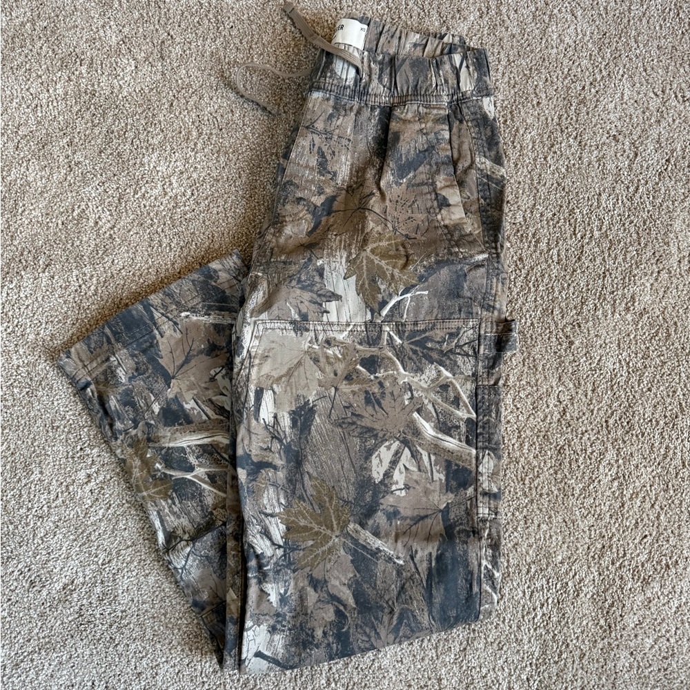 Hollister Camo Straight Leg Pants